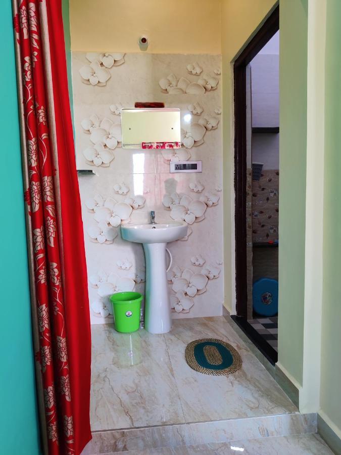 Balaji Homestay Hampi Bagian luar foto