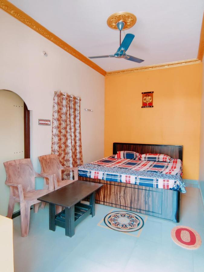 Balaji Homestay Hampi Bagian luar foto