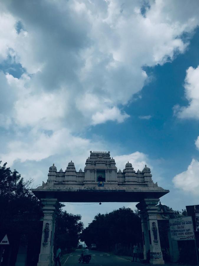 Balaji Homestay Hampi Bagian luar foto